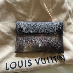Limited Edition LOUIS VUITTON Galaxy Monogram Small Kirigami